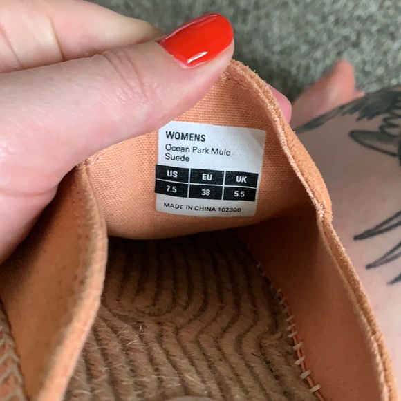 Seavees Ocean Park Mule - Picture 7 of 7